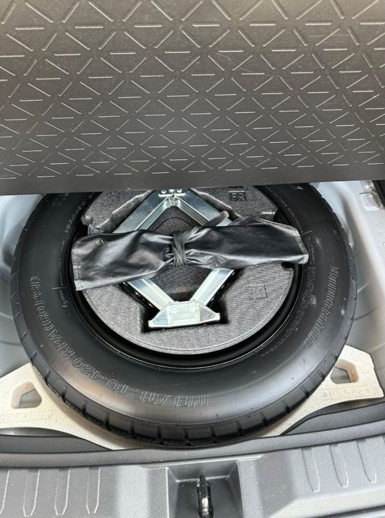 Toyota RAV4 Hybrid TOYOTA RAV4 2020 XLE