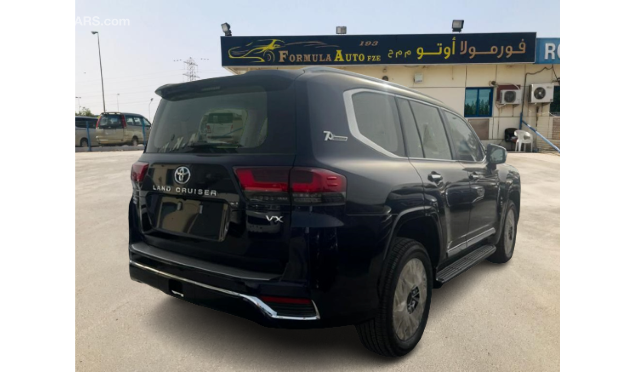 Toyota Land Cruiser VX VX 3.3L DIESEL // 2022 // HIGH OPTION WITH RADAR , 360 CAMERA , HEATING AND COOLING SEATS  // SPE
