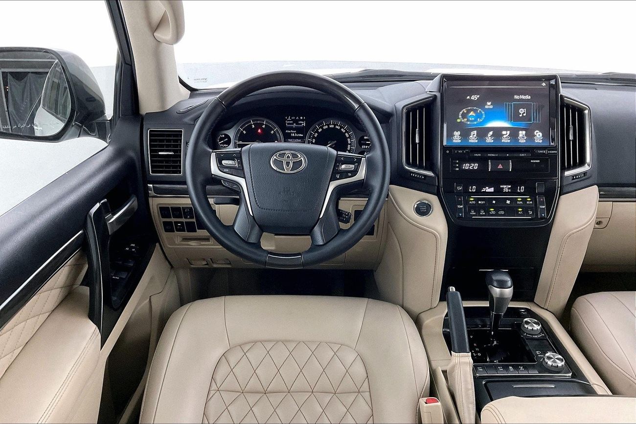 تويوتا كورولا XLI | ضمان مجاني لمدة عام | 0 دفعة أولى