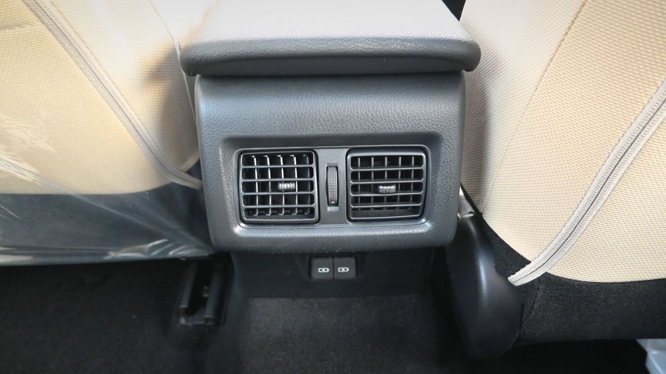 Toyota Camry Toyota Camry -LE- 2.5L Hybrid AT Panorama Full option