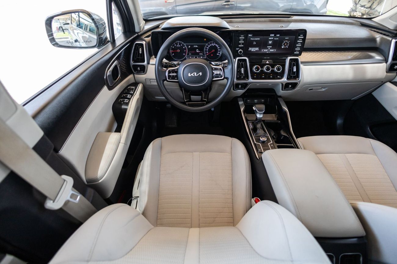 Kia Sorento Std 2.5L FWD