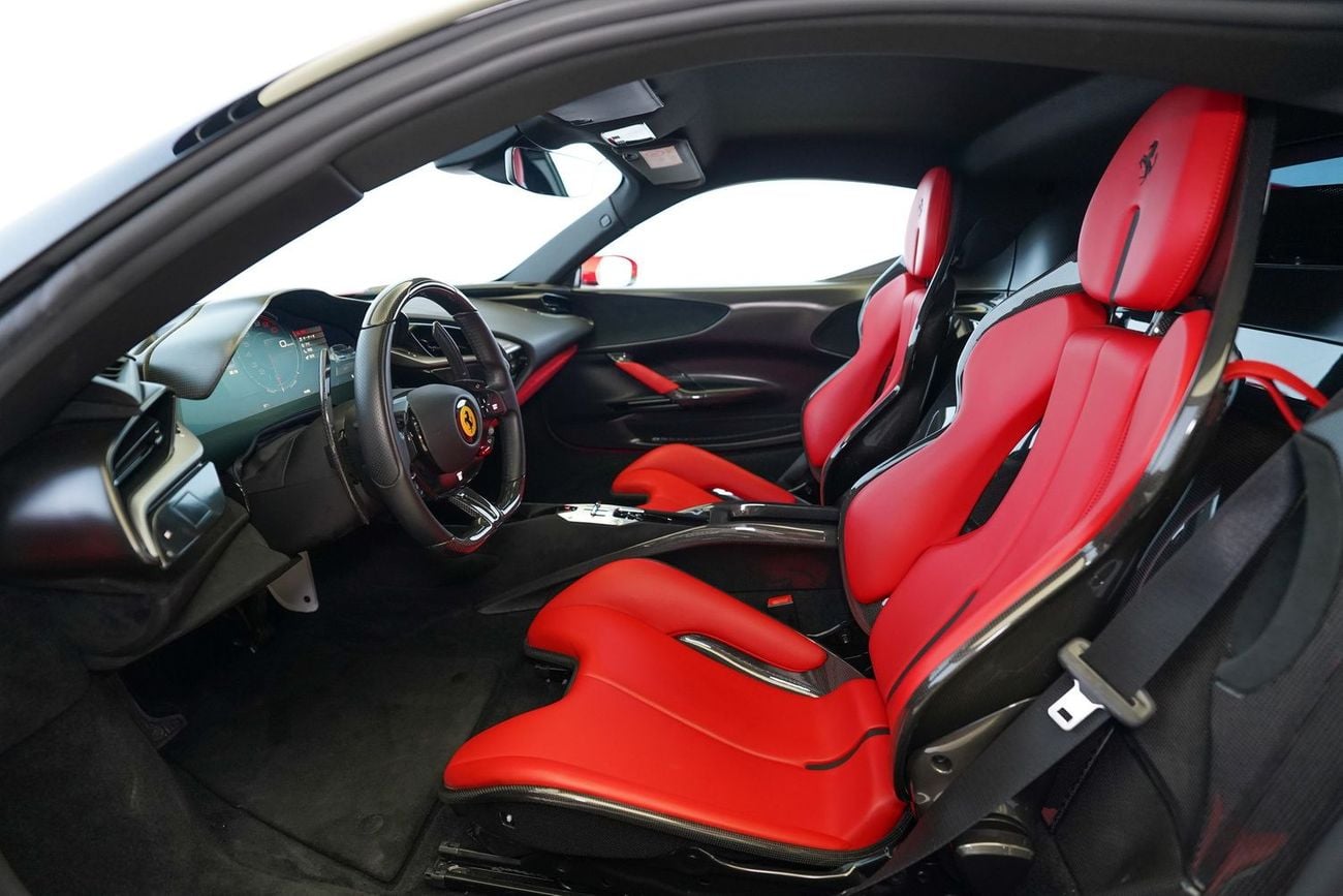 فيراري SF90 ستراديل ASSETTO FIORANO