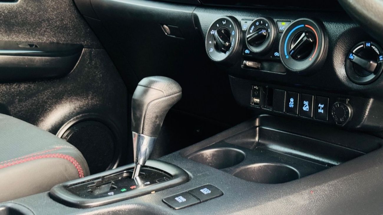 Toyota Hilux PREMIUM CONDITION | IRON ROLL BAR | RHD | 2017 | 2.8L DIESEL | ELECTRIC SEAT