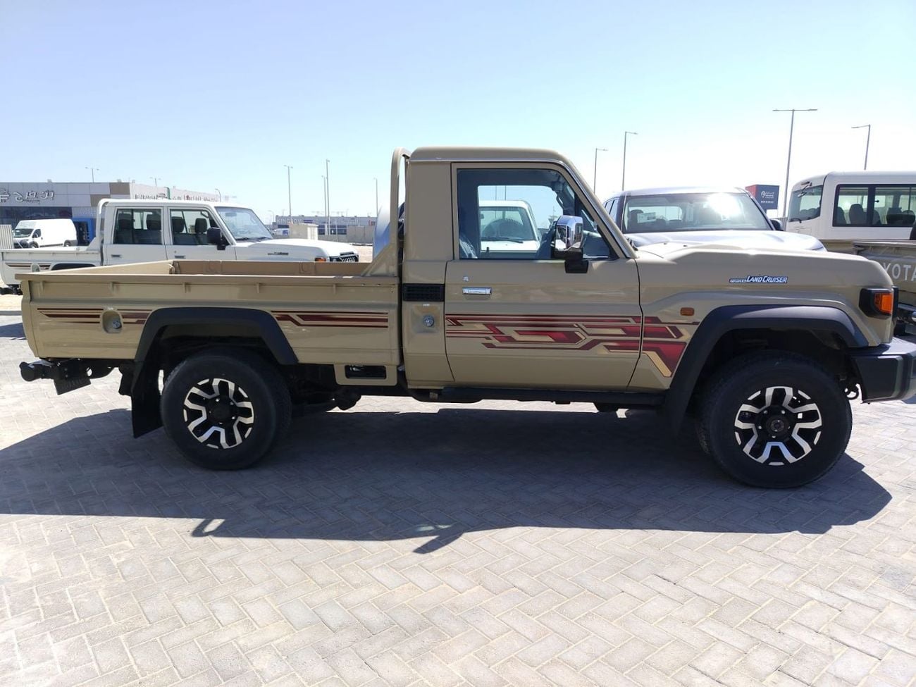 تويوتا لاند كروزر بيك آب 4.0 AUTO
