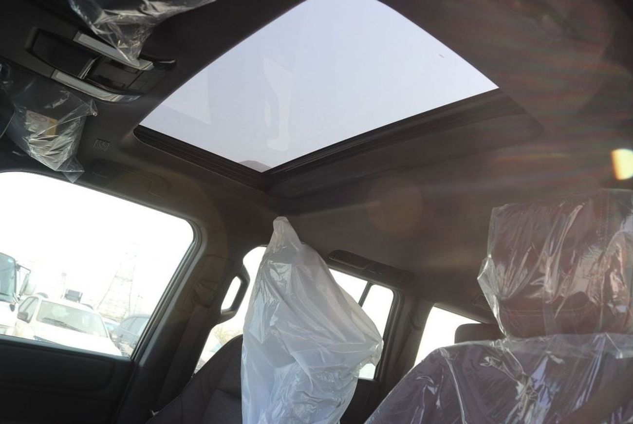 تويوتا برادو Adventure 2.4Turbo, Leather Seat, Sunroof, Push Start, Memory seat, Model 2025