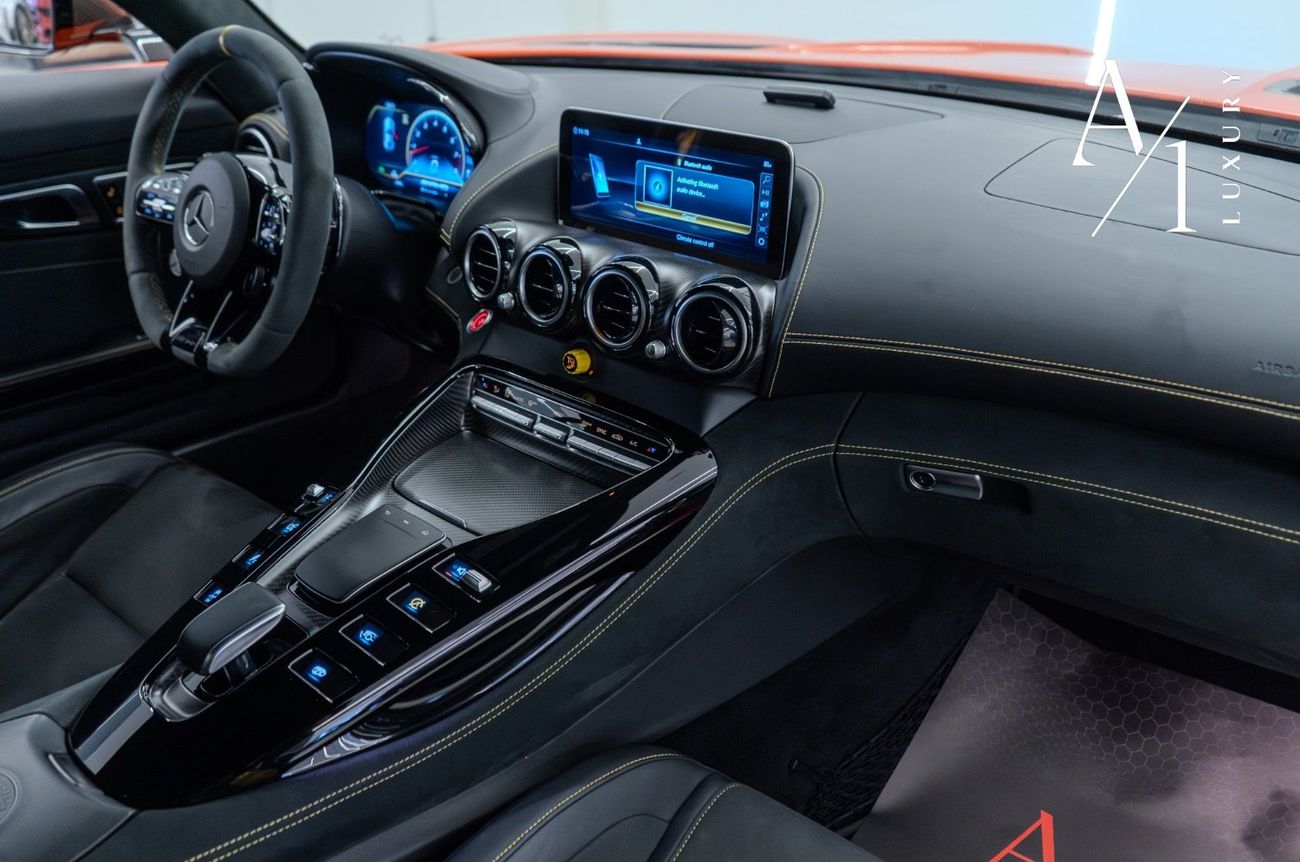 Mercedes-Benz AMG GTR 2022 Mercedes GTR Converted To Black Series, Fully Loaded, Full Carbon Exterior, Japanese Spec