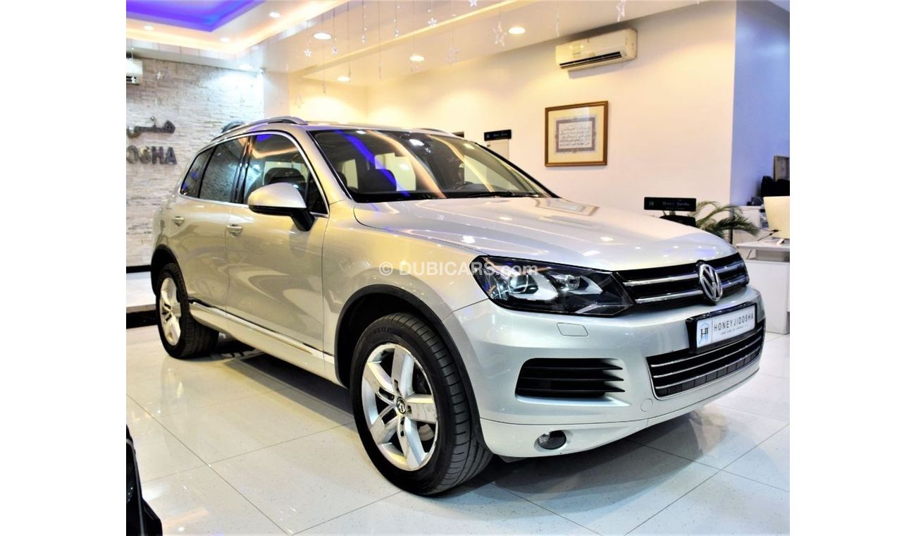 Volkswagen Touareg AMAZING Volkswagen Touareg 2012 Model! Silver Color! GCC Specs