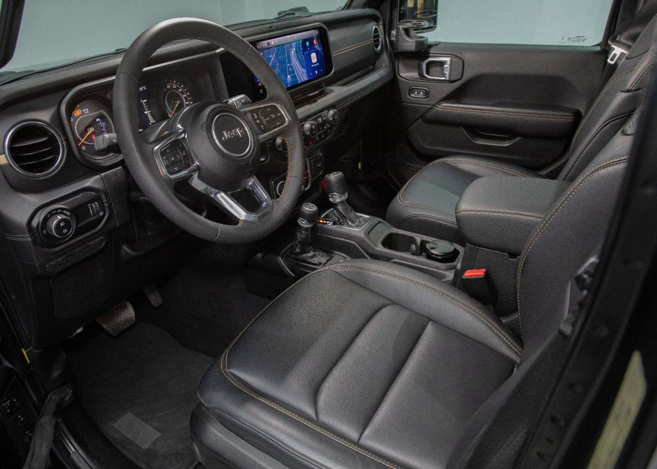 جيب رانجلر Unlimited Sahara 2.0L A/T