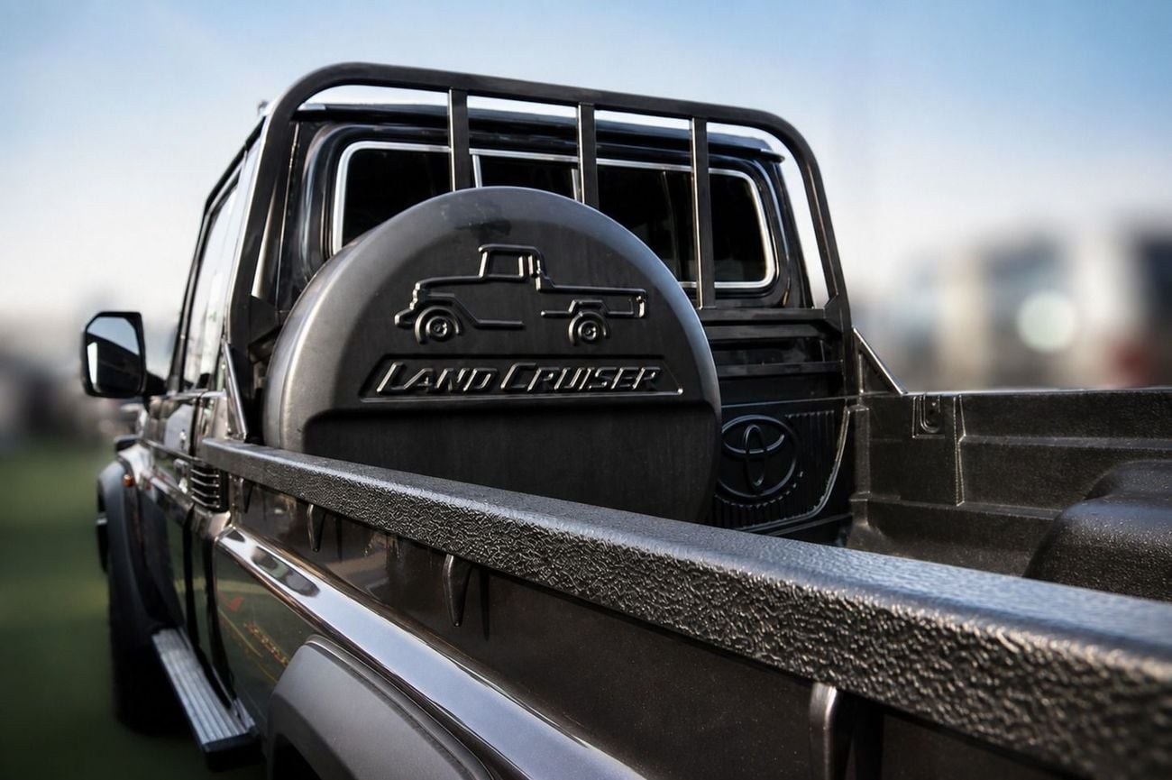 تويوتا لاند كروزر بيك آب LC79 2.8 DIESEL MANUAL بابان
