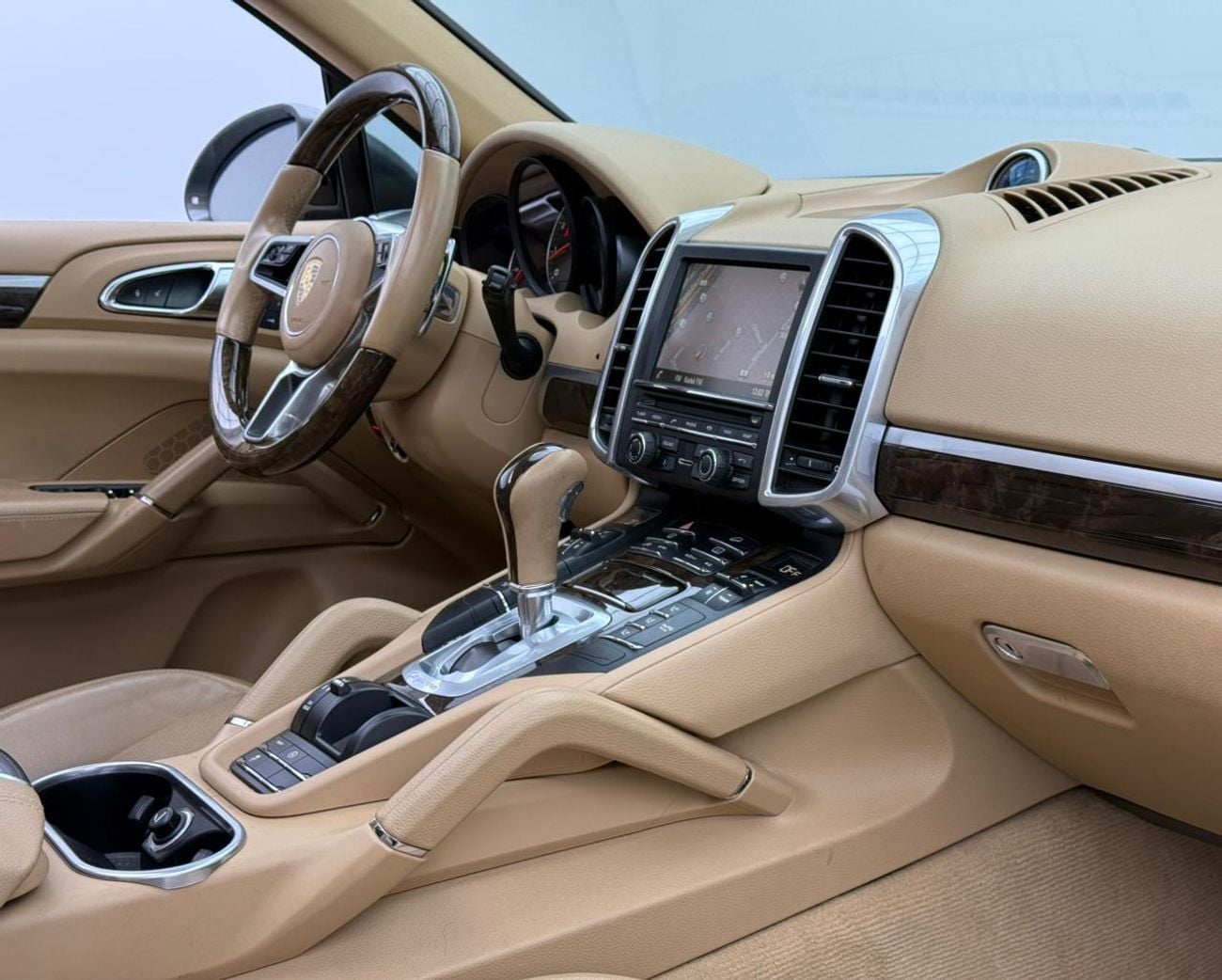 بورش كايان Std 3.6L 2016 Porsche Cayenne ,Naboodah Warranty 07/2026+Full Service History ,GCC