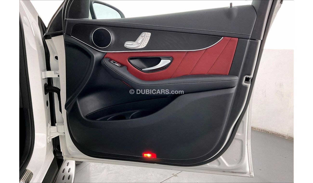 Mercedes-Benz GLC 200 Premium | 1 year free warranty | 1.99% financing rate | Flood Free