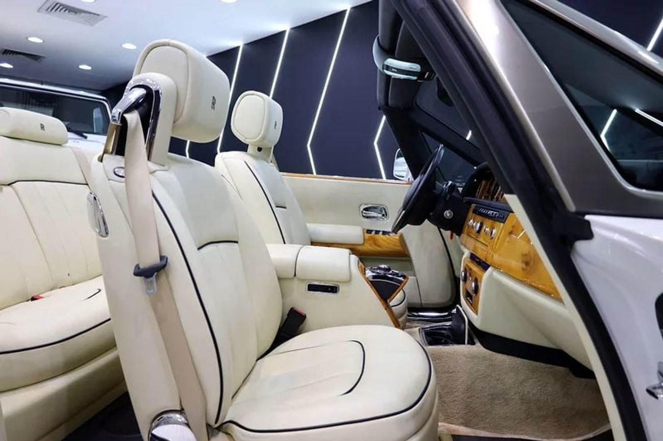 Rolls Royce Phantom COUPE DROPHEAD 2013 Rolls-Royce Phantom Drophead, Brushed Stainless-Steel Bonnet, Teak Yacht Deck, GCC Specs!!