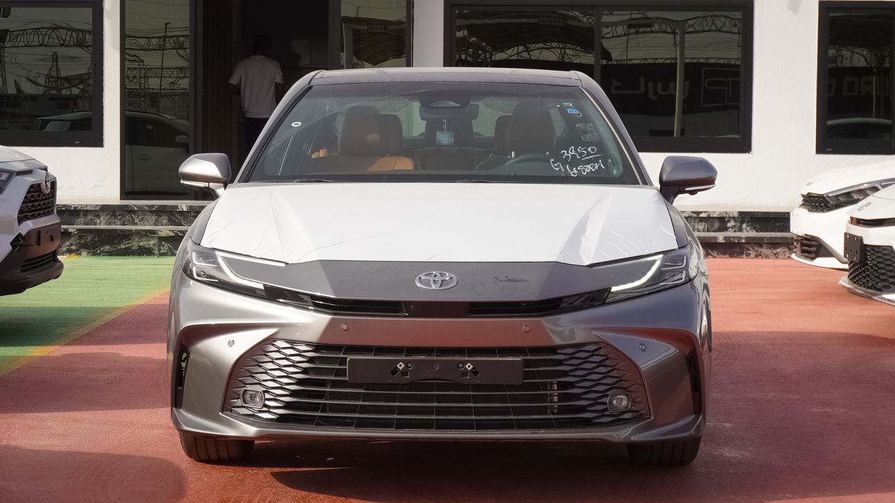 تويوتا كامري Lumiere 2.5L HEV
