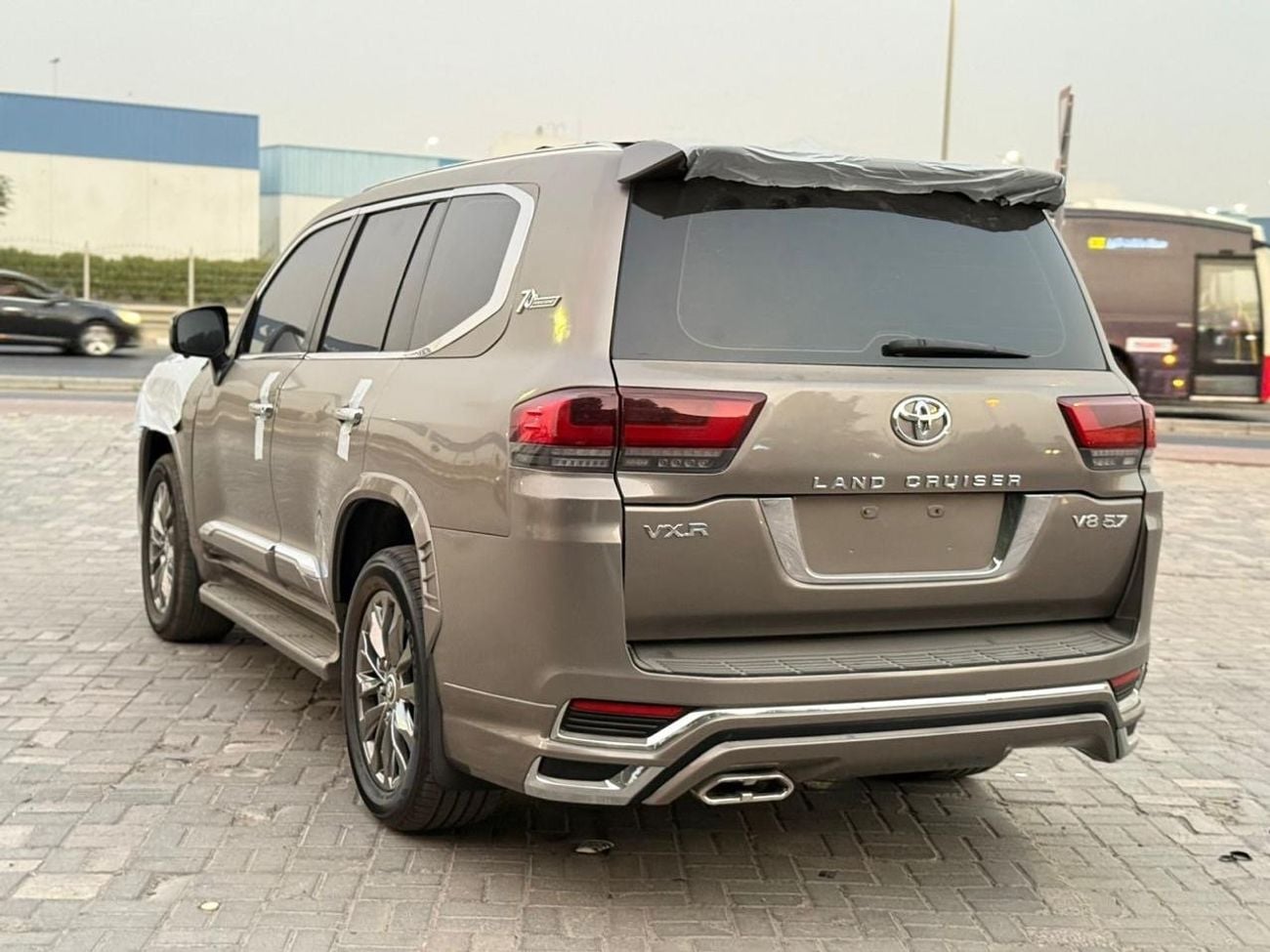 Toyota Land Cruiser GXR 4.6L