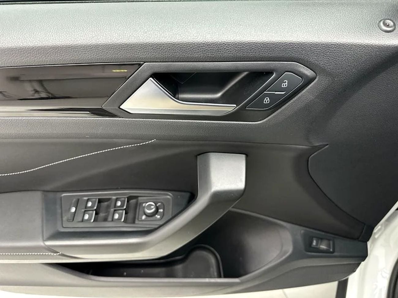 فولكس واجن T ROC R-Line