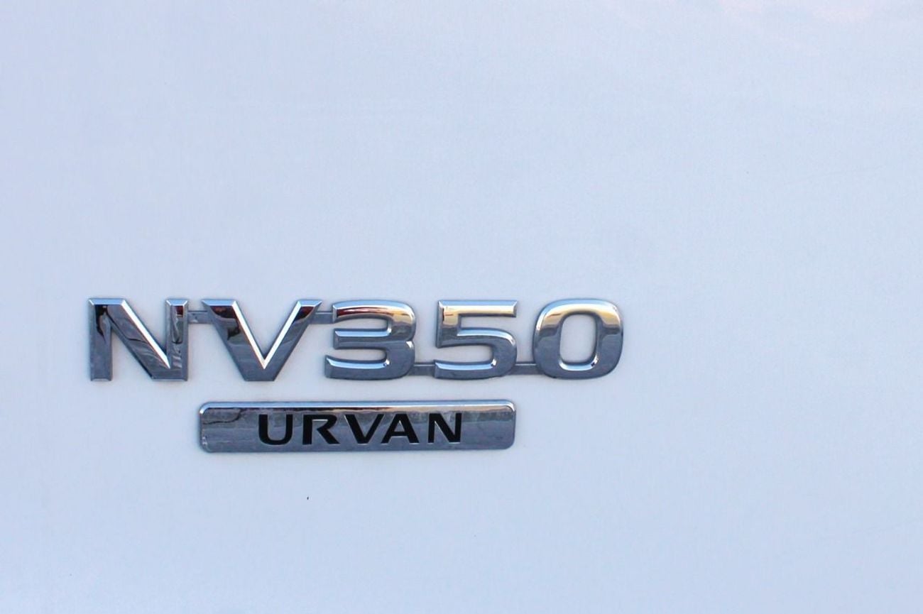 Nissan Urvan STD Microbus 2.5L M/T Petrol Nissan Urvan - 2022 - GCC - (Manual gearbox) - accident-free - 2.5L - 1