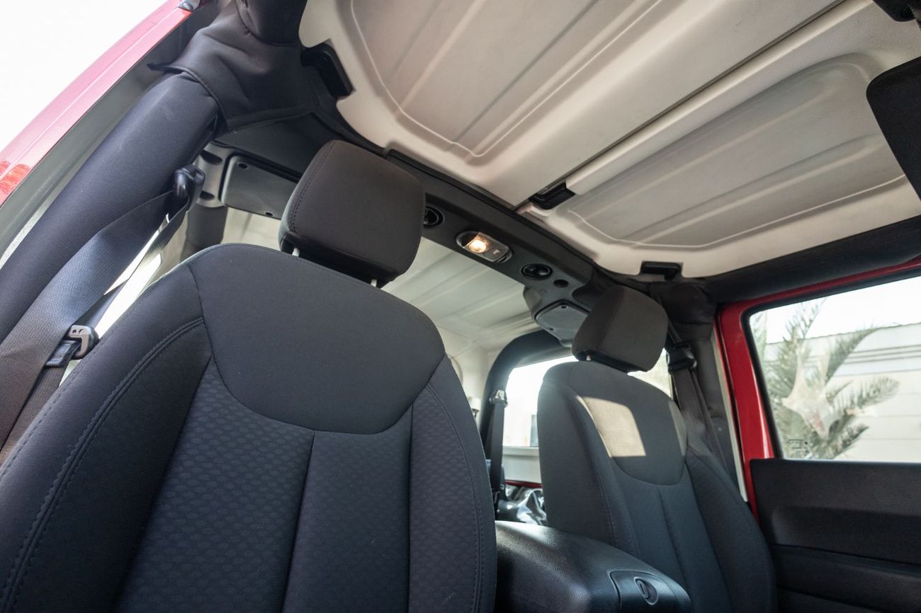 Jeep Wrangler Sport 3.6L A/T