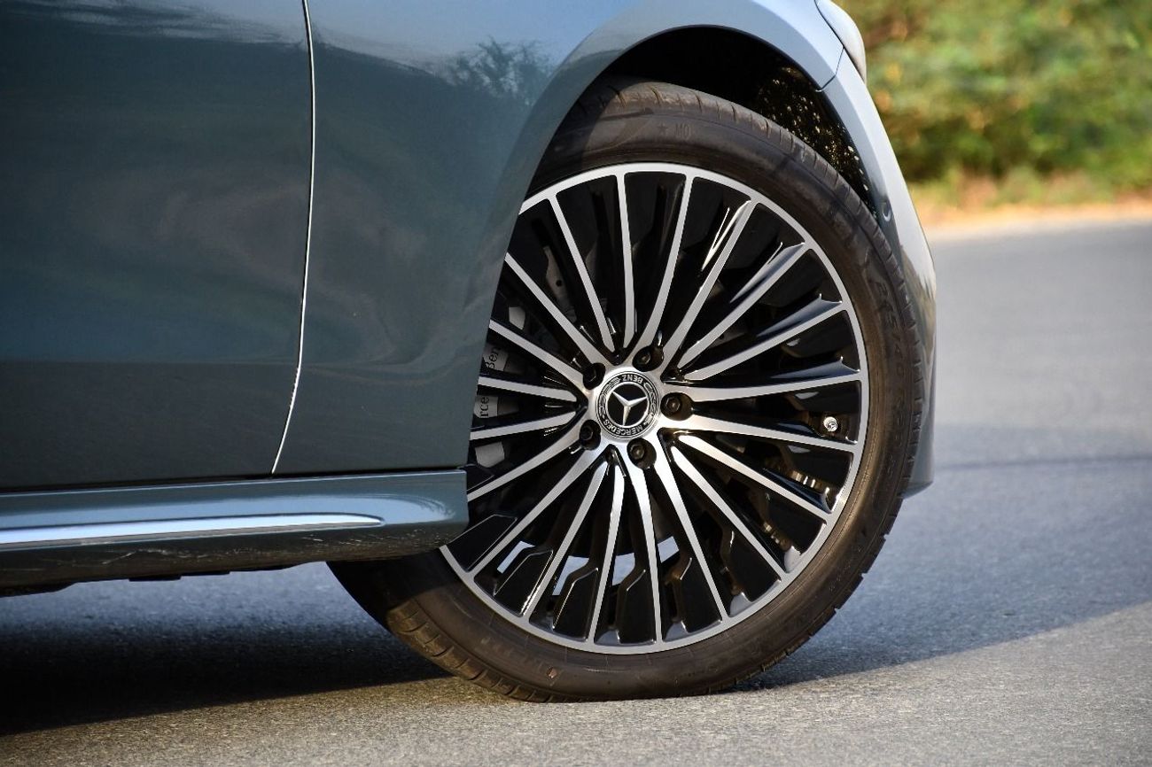 Mercedes-Benz E200 2.0L