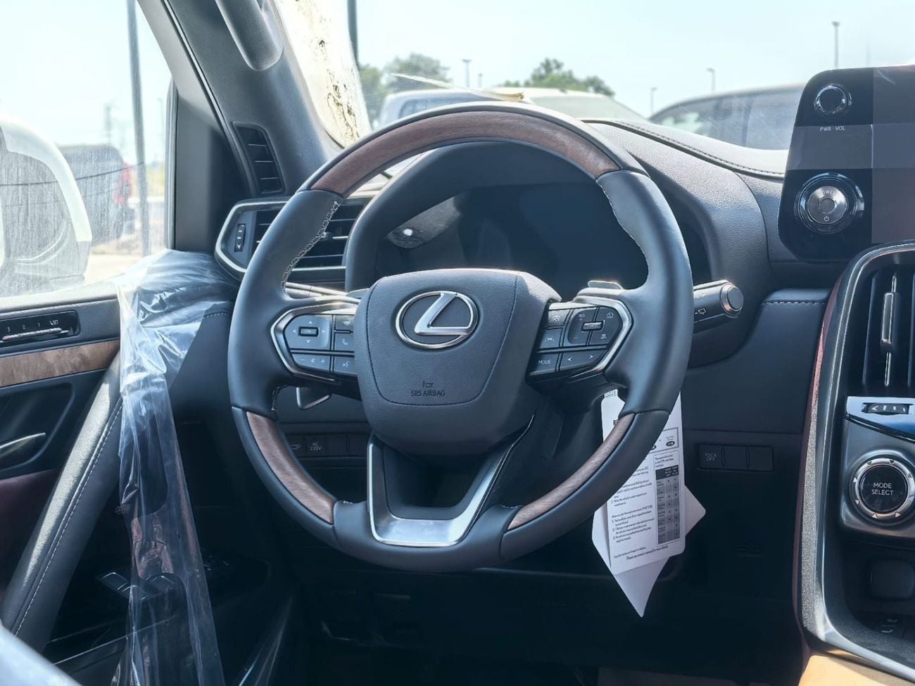 Lexus LX700h 2026 LEXUS LX700h 3.5L SIGNATURE PETROL FULL OPTION WITH AUTO PARK