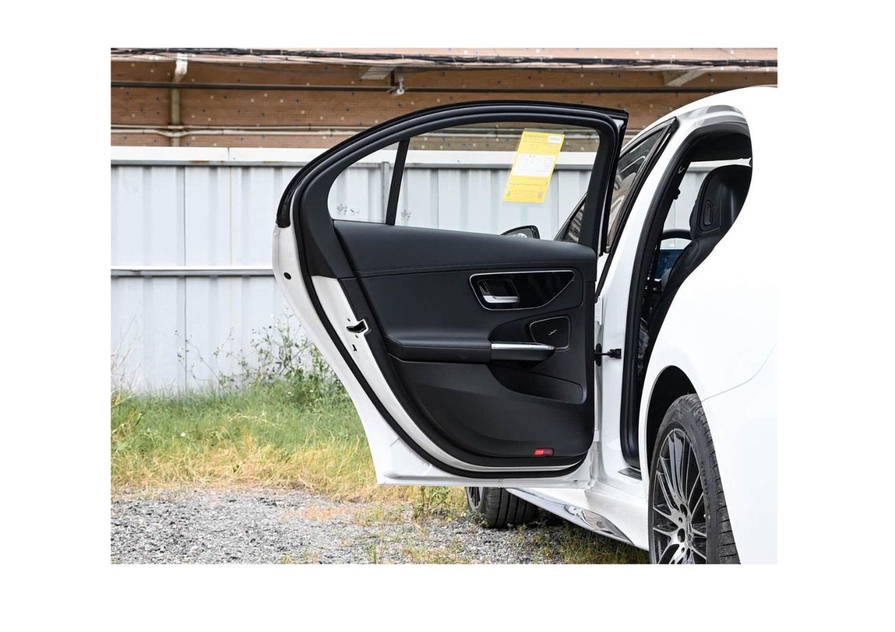 Mercedes Benz C200 L