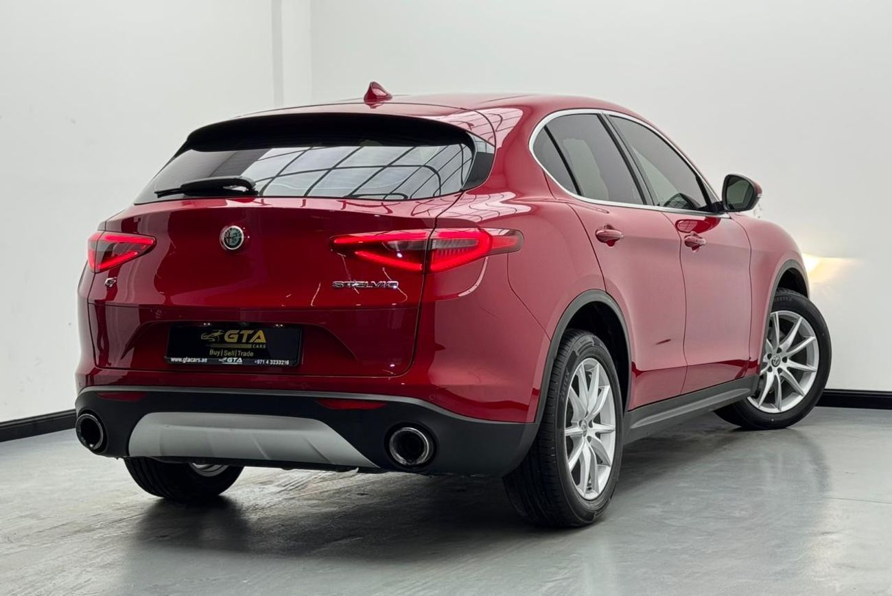 Alfa Romeo Stelvio Super 2.0L 2018 Alfa Romeo Stelvio Q4 Super, Service History, 1 Year Warranty, GCC
