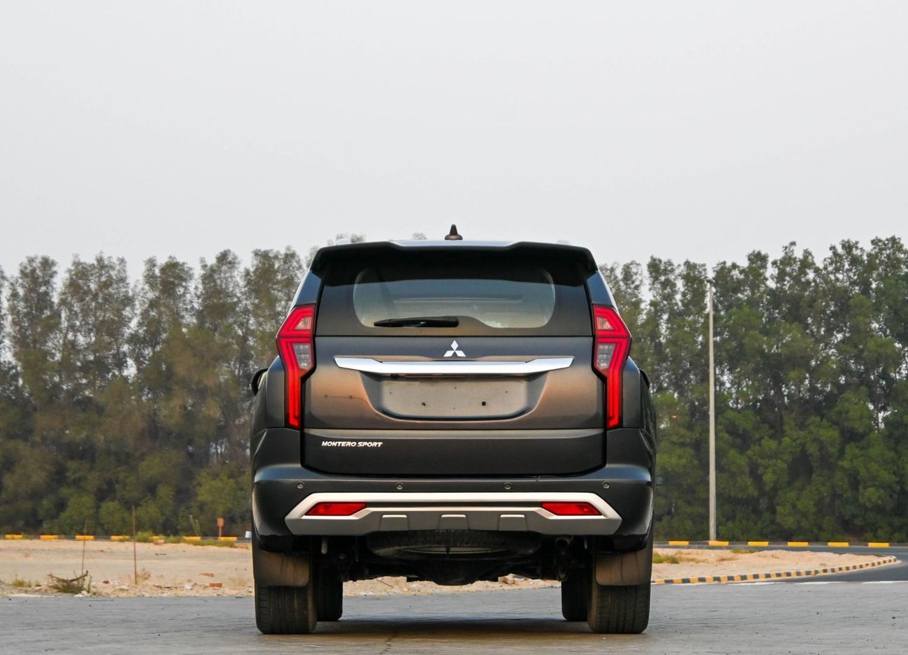 Mitsubishi Montero Sport MITSUBISHI MONTERO SPORT 2021 GLS Premium 3.0L (7 Seater)  GCC IN EXCELLENT CONDITION