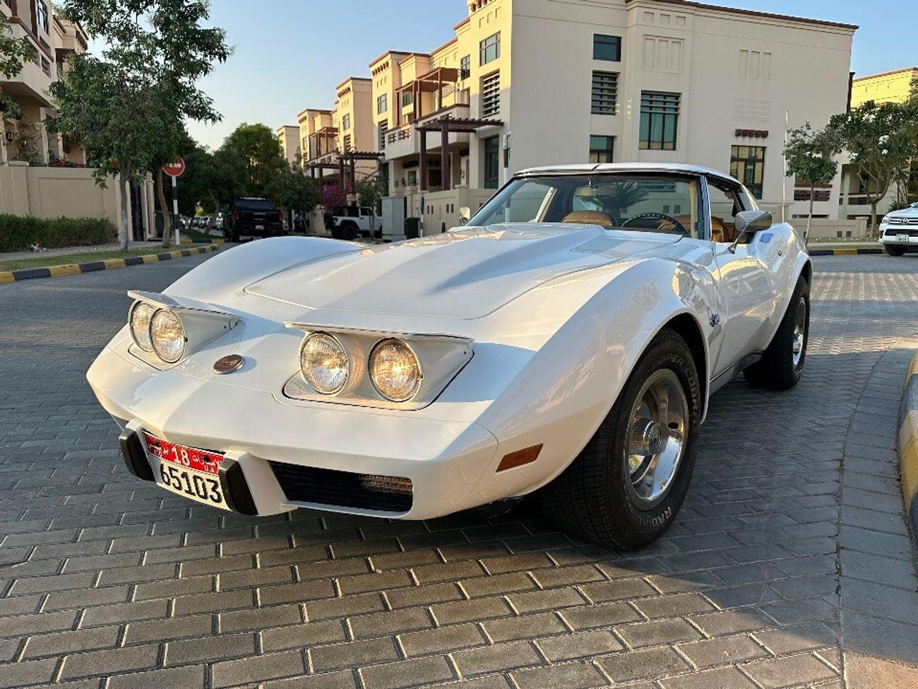Chevrolet Corvette Coupe T-Top 350 CI
