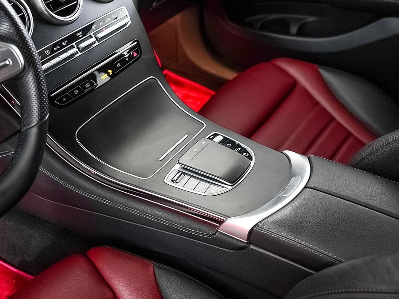 Mercedes-Benz GLC Coupe 300 Premium 2.0L