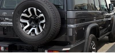Toyota Land Cruiser 70 LC76 HT VXR