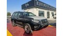 تويوتا برادو تويوتا برادو TXL 4.0L V6 بفتحة سقف لون اسود موديل 2022