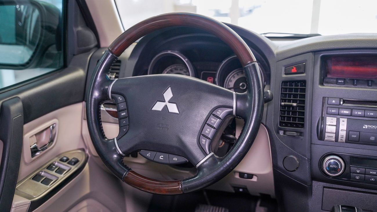 ميتسوبيشي باجيرو