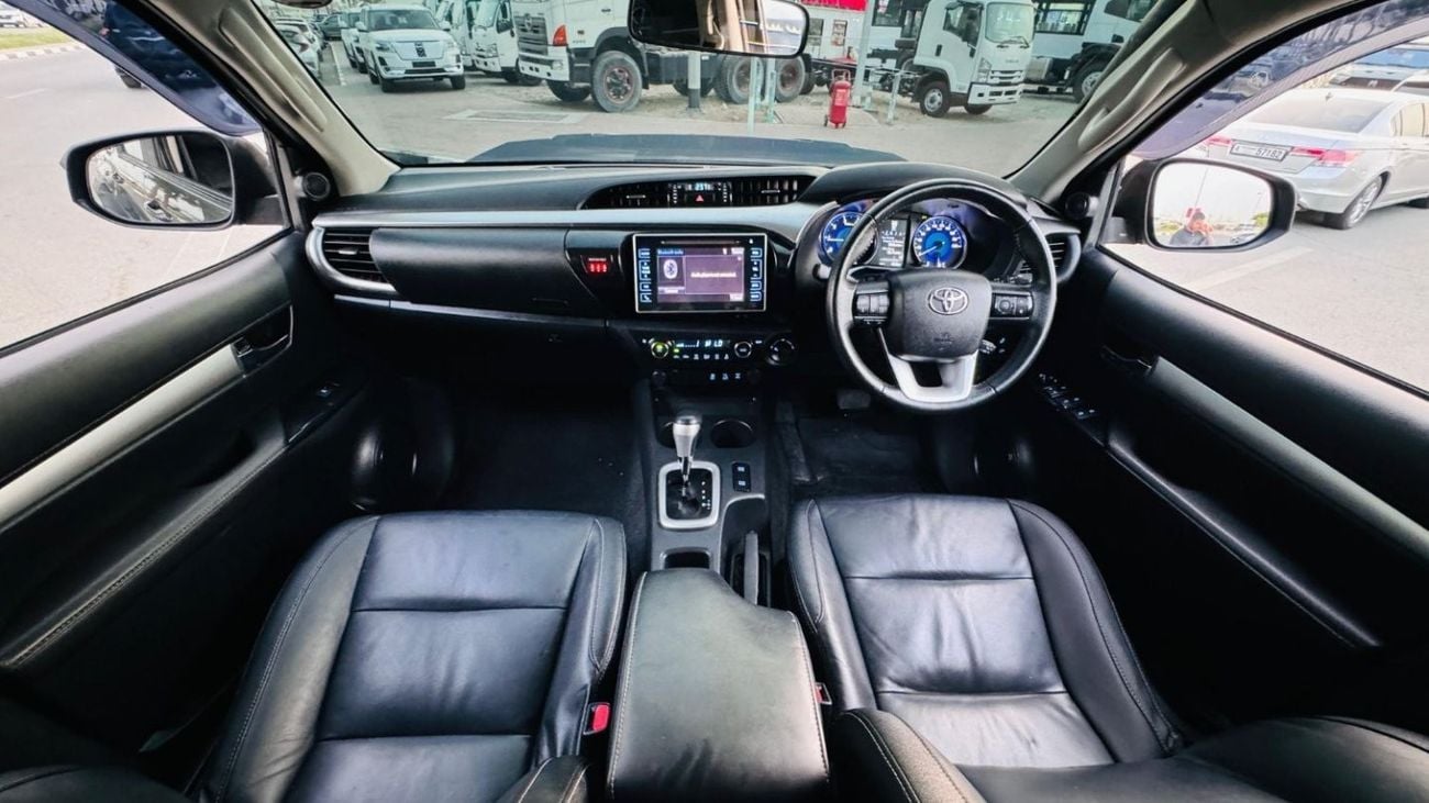 تويوتا هيلوكس -