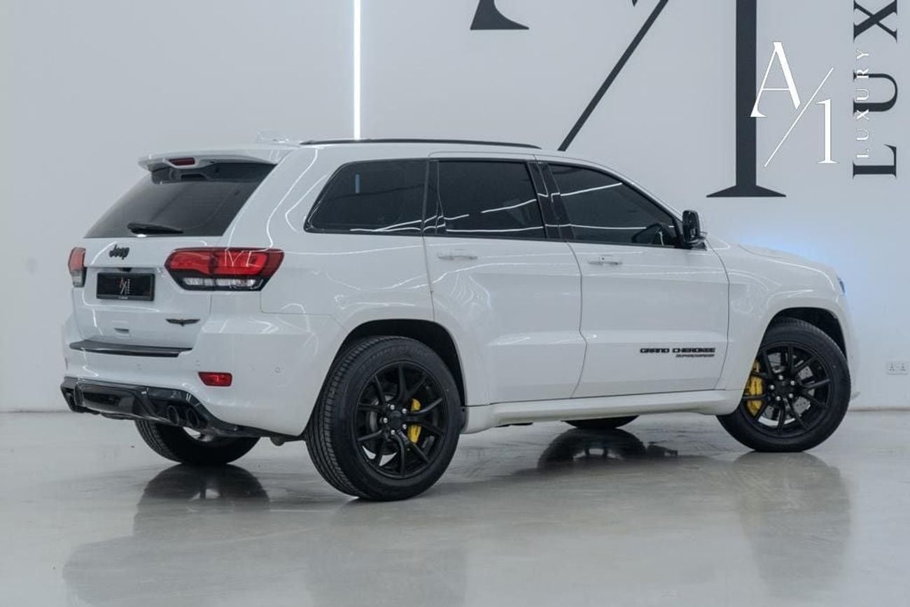 Jeep Grand Cherokee 2018 Jeep Cherokee TrackHawk Edition, Fully Loaded, Excellent Condition, GCC Spec