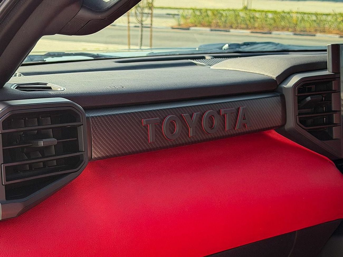 تويوتا تاندرا TRD PRO PICK-UP in RIGHT HAND DRIVE