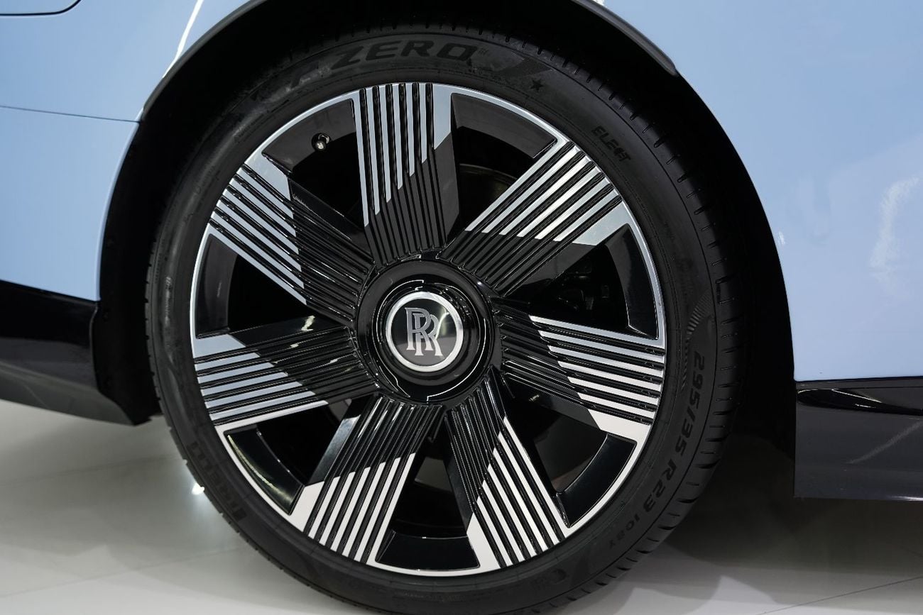 Rolls Royce Spectre STD , Bespoke Audio, Illuminated Grille, Starlight, Dealer Warrr + Serv!!