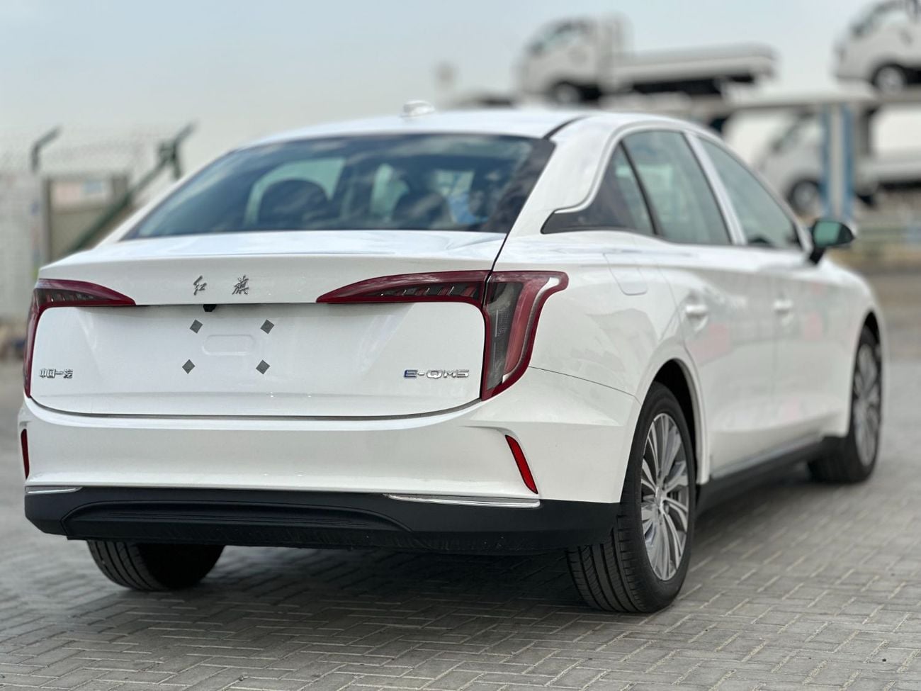 هونغشي E-QM5