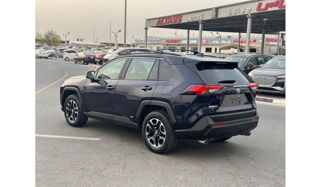 Toyota RAV4 Hybrid TOYOTA RAV4 XLE premium 2021