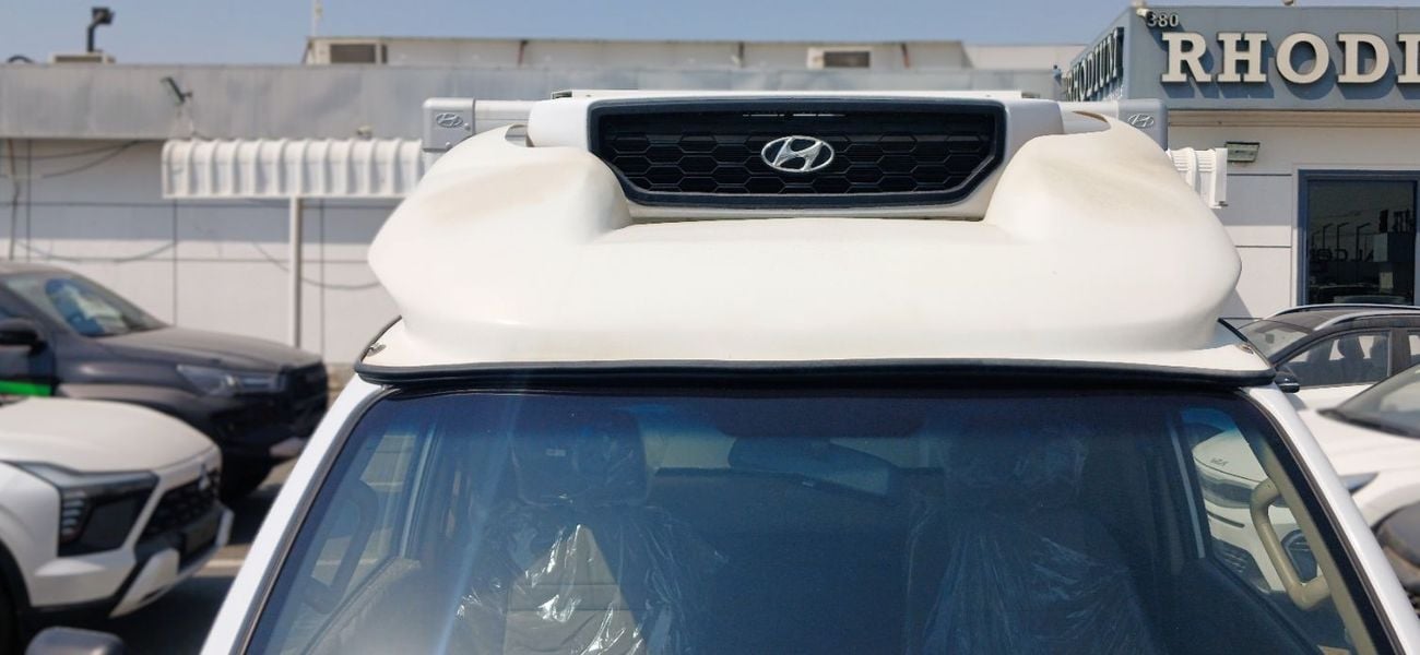 Hyundai H 100 Hyundai H100 2.6L Diesel MT Box 2026YM
