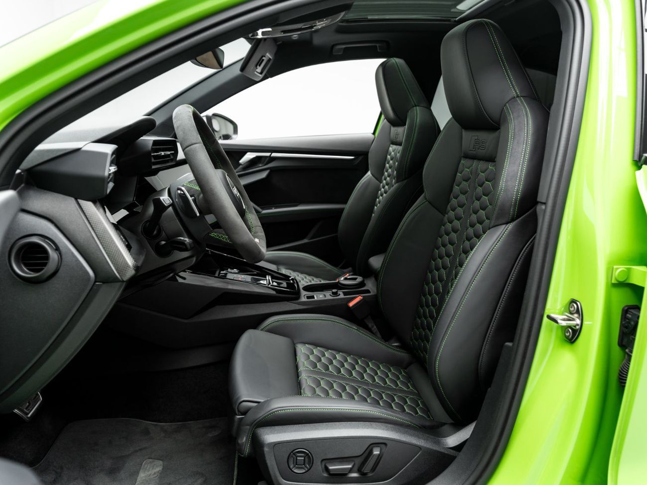 Audi RS3 TFSI quattro 2.5L Sedan 2024 Audi RS3, 2028 Audi Warranty + Service Contract, Kyalami Green, Low KMs