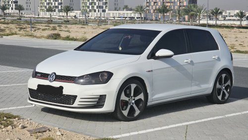 فولكس واجن جولف GTI