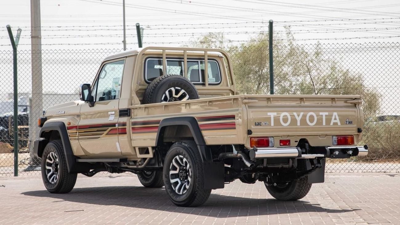 Toyota Land Cruiser Pick Up