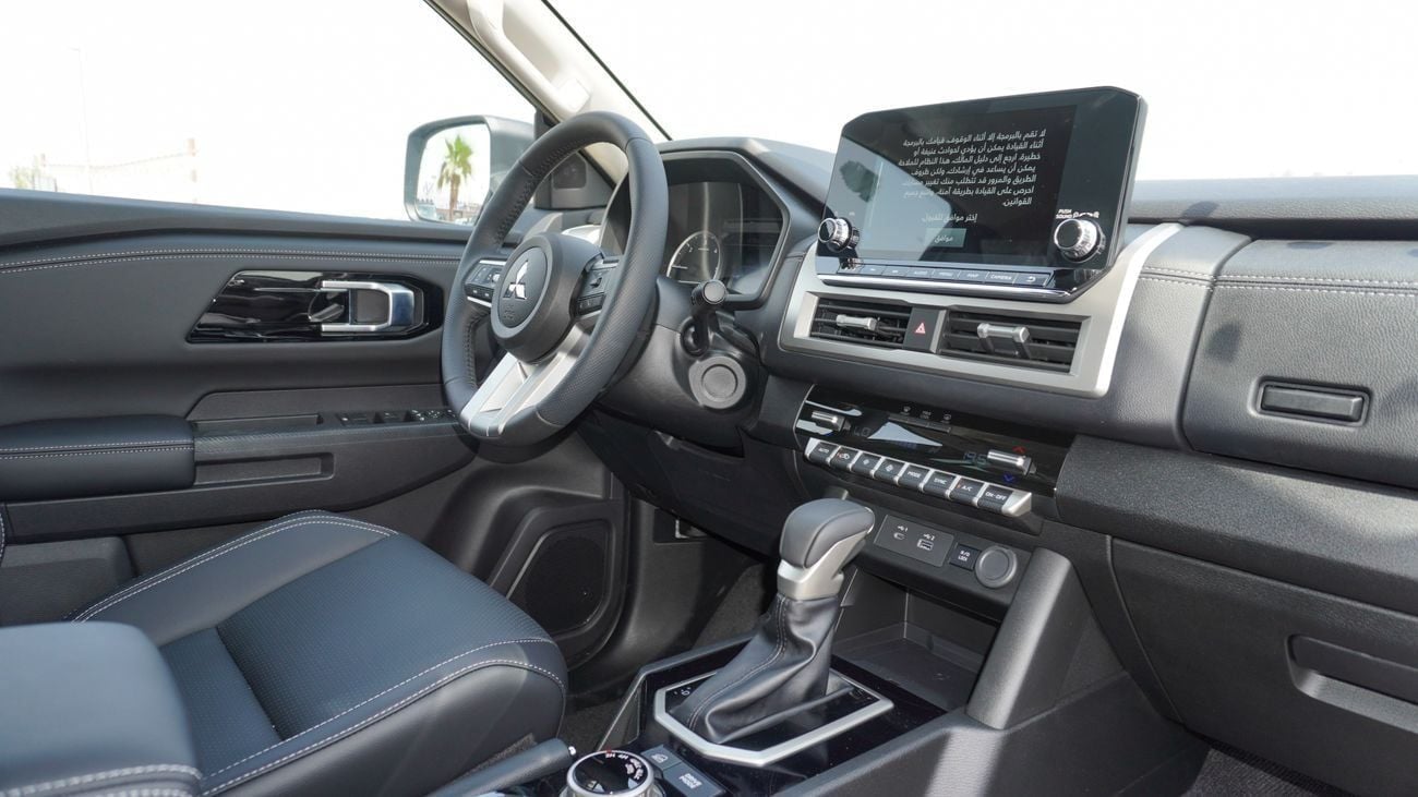 Mitsubishi L200 Brand New Mitsubishi Sportero 2.4L 2025 Diesel 4WD |White/Black |L200-SPORTERO25-A |FOR EXPORT