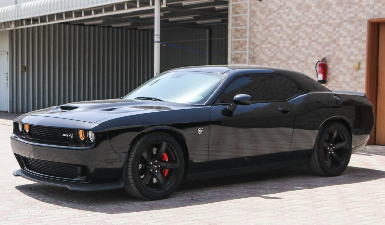 Dodge Challenger SRT