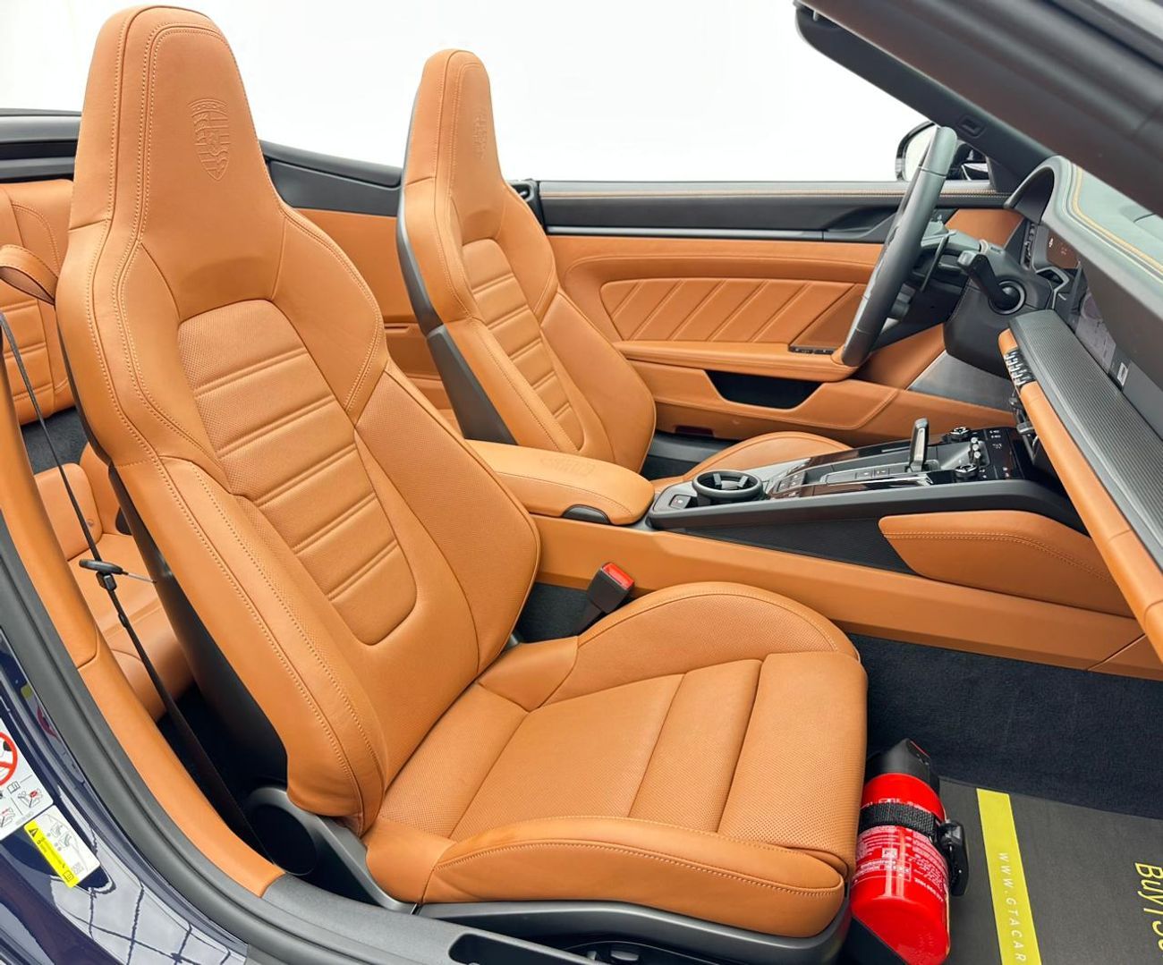 بورش 911 2026 Porsche 911 Carrera 4 GTS T-Hybrid Cabriolet, 11/2030 Porsche Warranty, 11/2028 Porsche Service