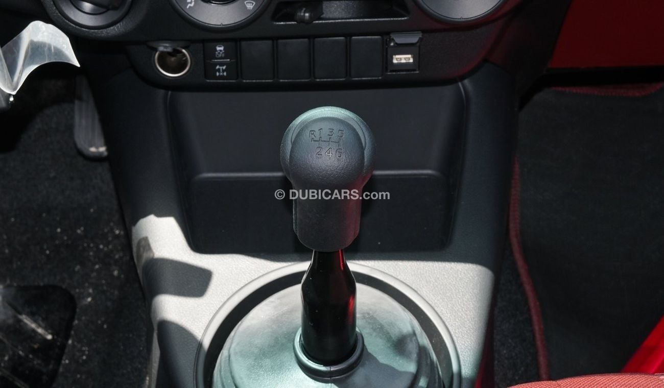 Toyota Hilux 2.4L 4X4