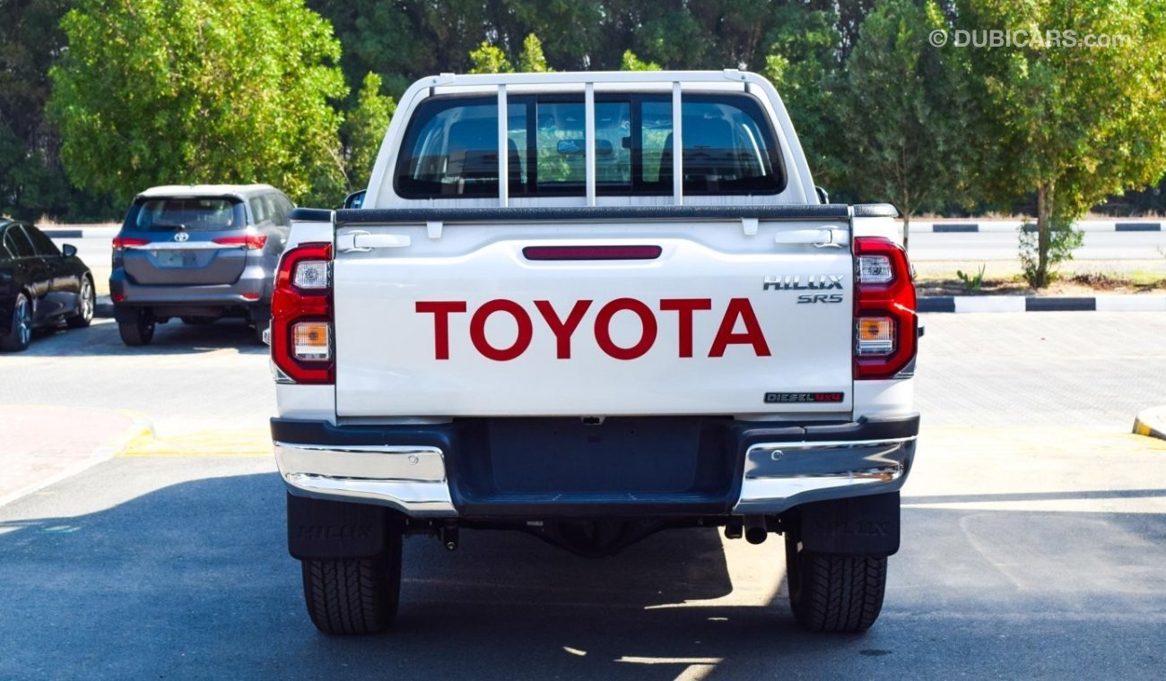 Toyota Hilux SR5 2.4L Diesel A/T