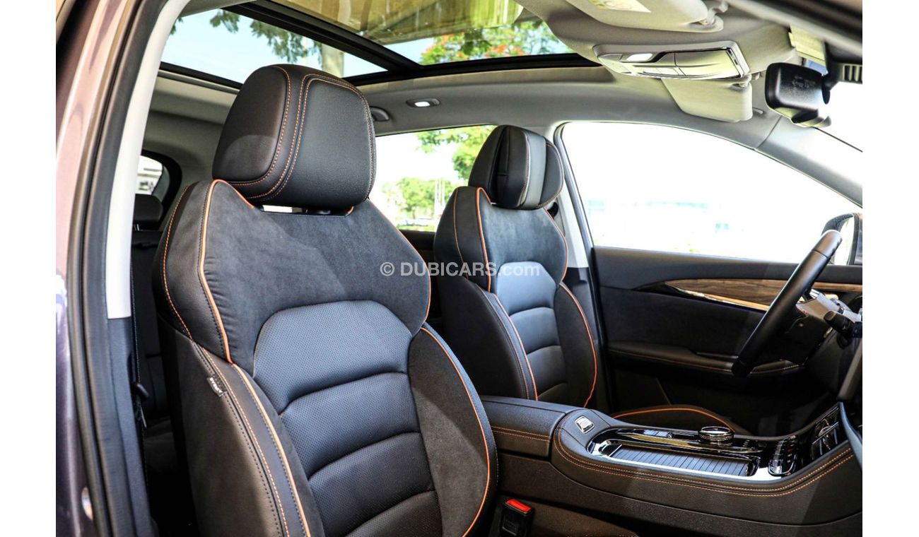 Skywell ET5 With service contract of 2 years/ 60,000KM - All Electric SKYWELL ET5