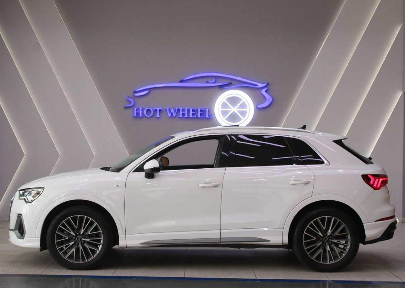 Audi Q3 40 TFSI - S Line | 2023