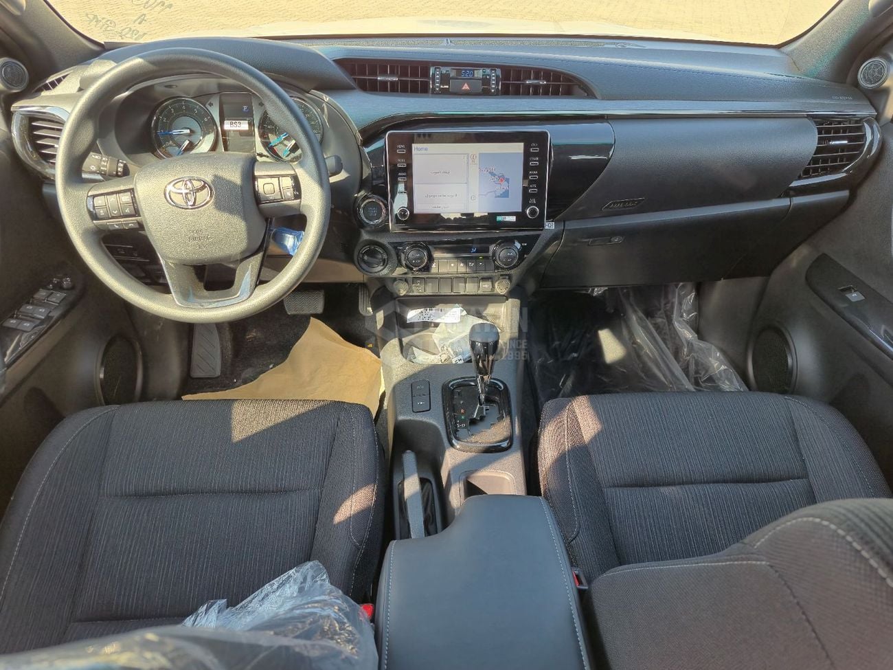 تويوتا هيلوكس ADVENTURE 4.0L V6 PETROL DC AT 4WD 2026MY