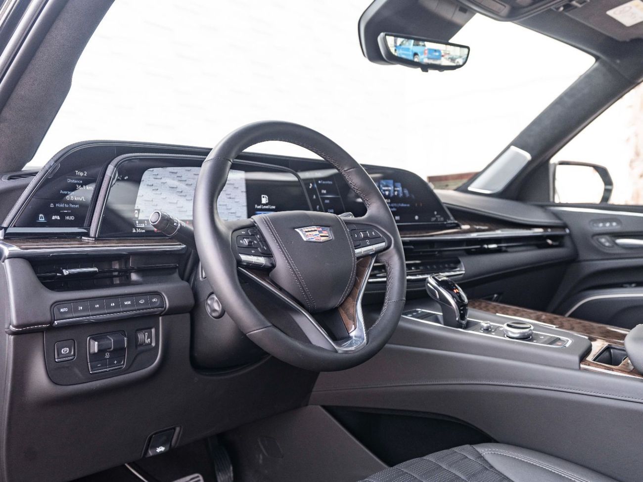 كاديلاك إسكالاد Premium Luxury Platinum 6.2L 4WD